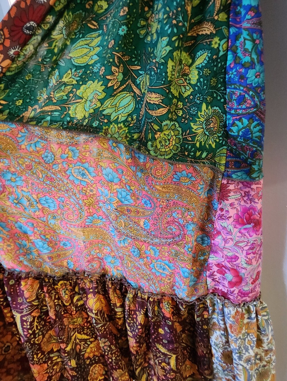 Gardenbelle Silk Robe - Picture 3 of 5